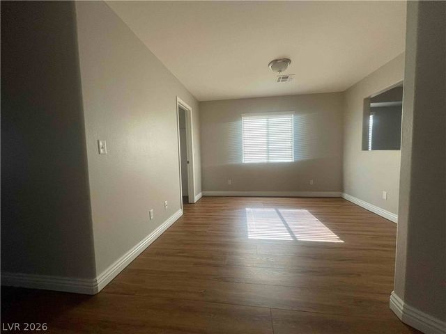 1613 YELLOW TULIP Place n, Henderson, NV 89012