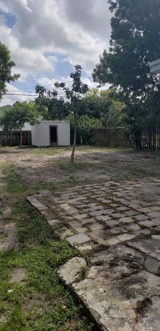 4230 SW 57th Ave, Davie, FL 33314