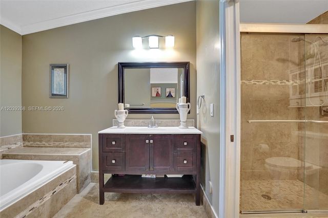 806 NW 208th Way, Pembroke Pines, FL 33029