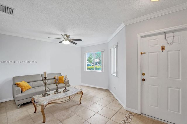 806 NW 208th Way, Pembroke Pines, FL 33029