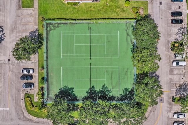 806 NW 208th Way, Pembroke Pines, FL 33029