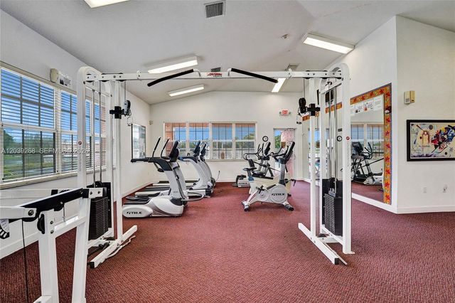 806 NW 208th Way, Pembroke Pines, FL 33029