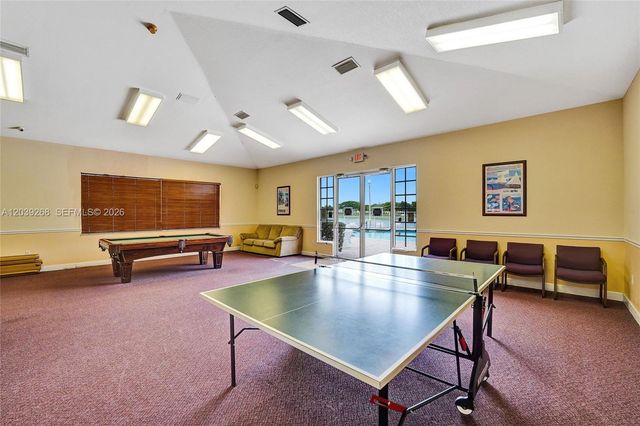 806 NW 208th Way, Pembroke Pines, FL 33029