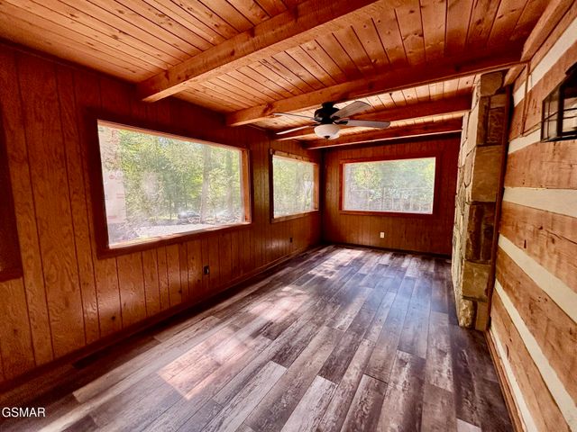 4438 E Scenic Drive, Gatlinburg, TN 37738