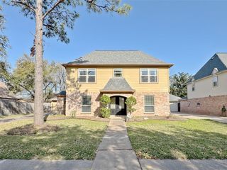 2007 Shadowbriar Drive, Houston, TX 77077
