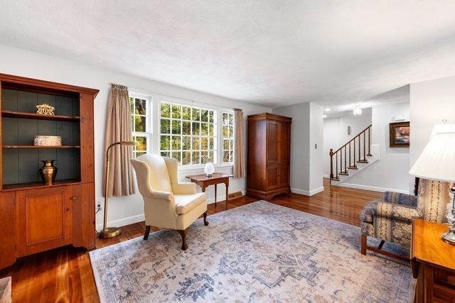 2 Rosemary Ave, Wakefield, MA 01880