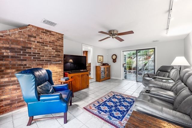 2 Rosemary Ave, Wakefield, MA 01880