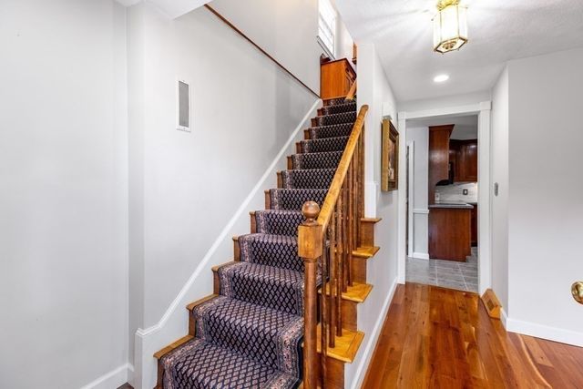 2 Rosemary Ave, Wakefield, MA 01880