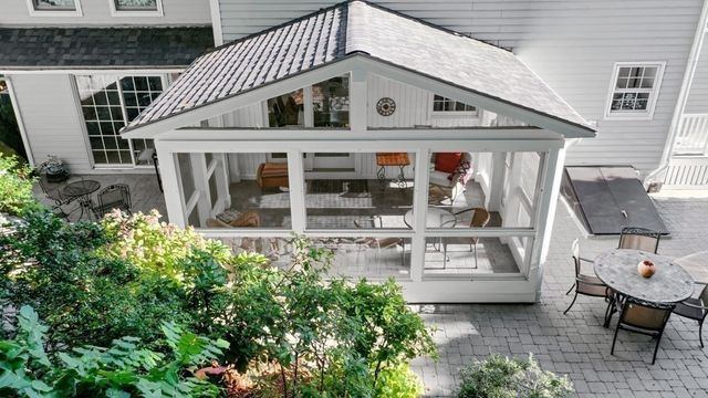 2 Rosemary Ave, Wakefield, MA 01880