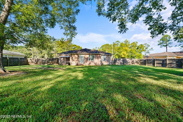 1104 N THOMPSON Street, Starke, FL 32091