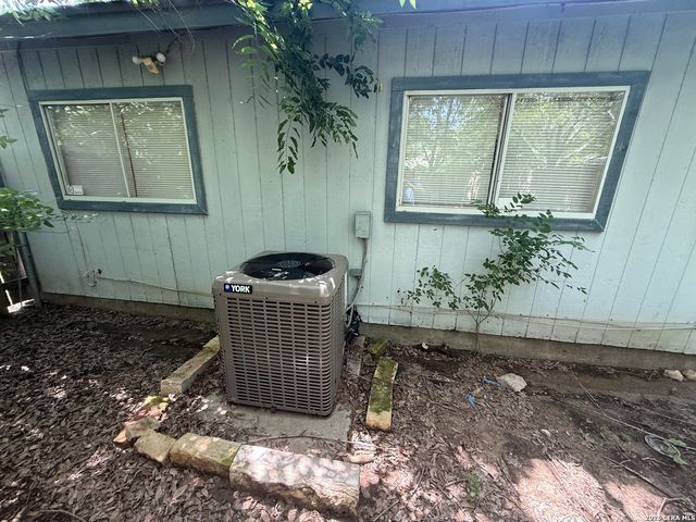 2907 BROAD PLAIN DR, San Antonio, TX 78245