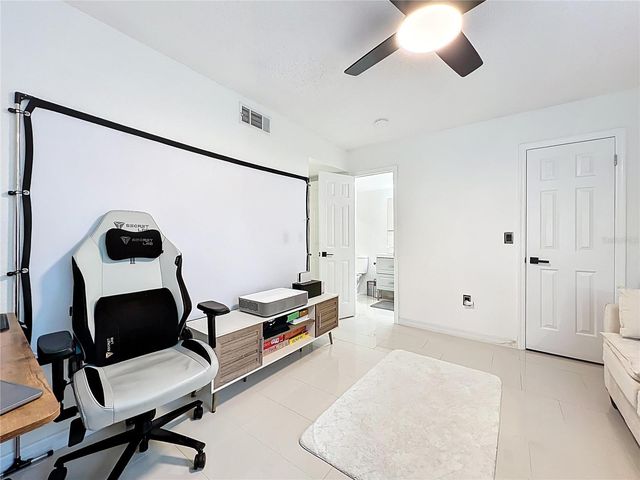 940 DOUGLAS AVENUE 197, Altamonte Springs, FL 32714
