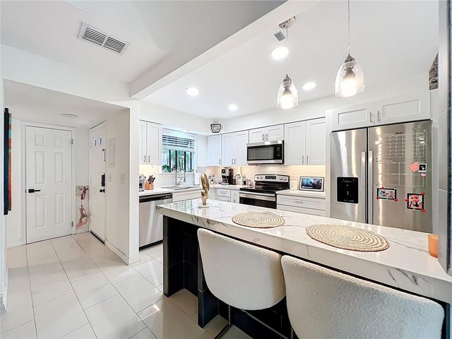 940 DOUGLAS AVENUE 197, Altamonte Springs, FL 32714