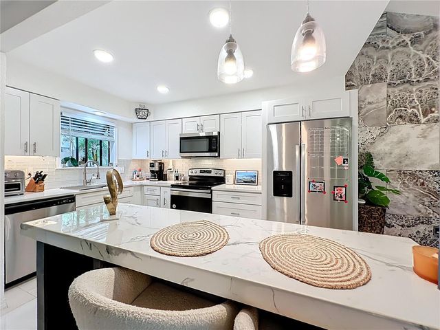 940 DOUGLAS AVENUE 197, Altamonte Springs, FL 32714