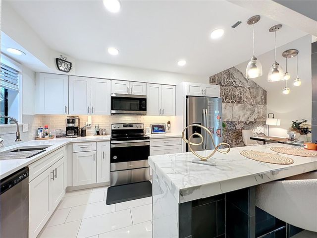 940 DOUGLAS AVENUE 197, Altamonte Springs, FL 32714