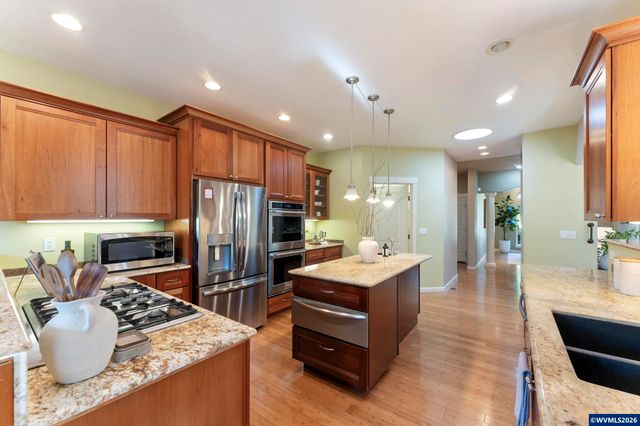 2708 Quince St NW, Albany, OR 97321