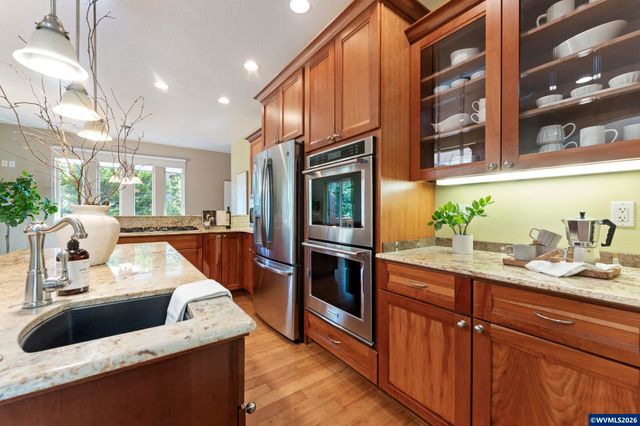 2708 Quince St NW, Albany, OR 97321