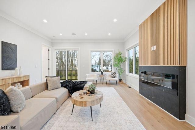 107 Kent Place Blvd, Summit City, NJ 07901