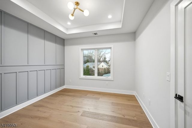 107 Kent Place Blvd, Summit City, NJ 07901