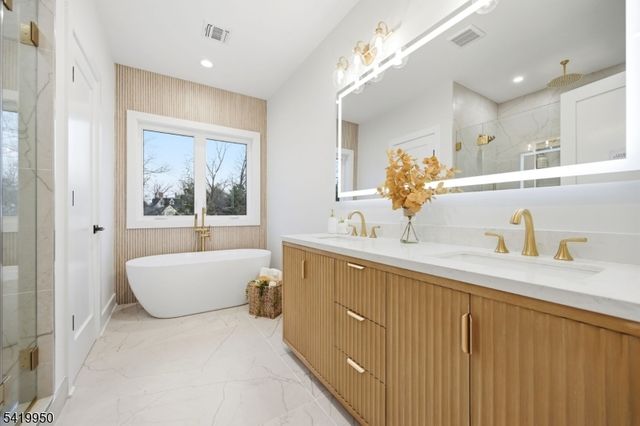 107 Kent Place Blvd, Summit City, NJ 07901