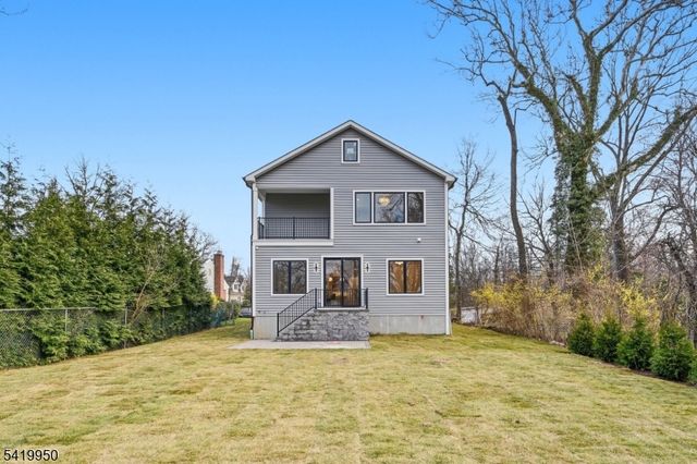 107 Kent Place Blvd, Summit City, NJ 07901