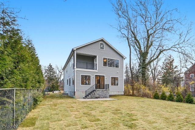 107 Kent Place Blvd, Summit City, NJ 07901