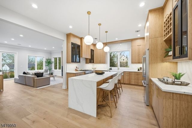 107 Kent Place Blvd, Summit City, NJ 07901