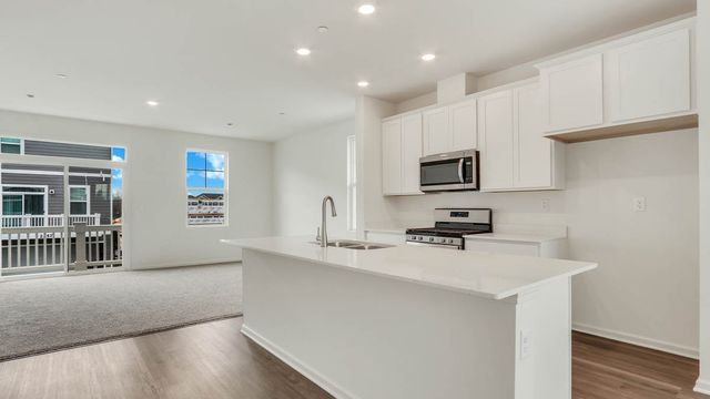 2164 glacier Street, Mundelein, IL 60060