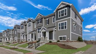 2164 glacier Street, Mundelein, IL 60060