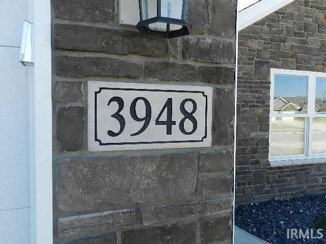 3948 Gussie Court, Warsaw, IN 46582