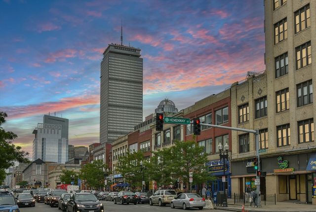 1091 Boylston St 31, Boston, MA 02215