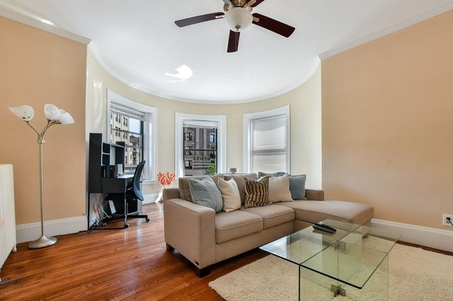 1091 Boylston St 31, Boston, MA 02215