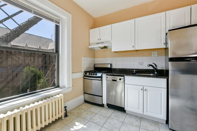 1091 Boylston St 31, Boston, MA 02215