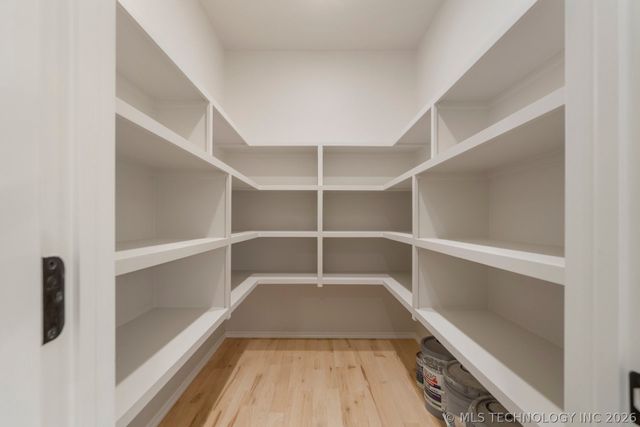 2701 W Twin Oaks Street, Broken Arrow, OK 74012