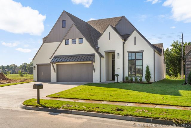 2701 W Twin Oaks Street, Broken Arrow, OK 74012