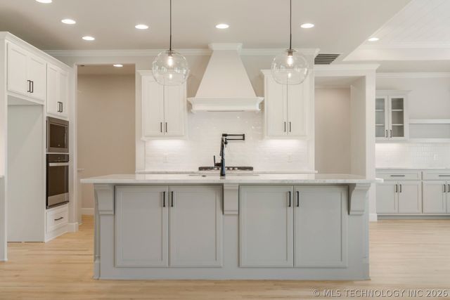 2701 W Twin Oaks Street, Broken Arrow, OK 74012