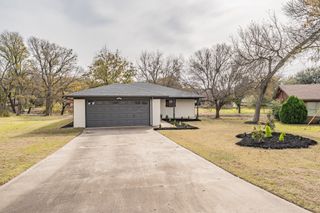 5613 Pecos Court, De Cordova, TX 76049