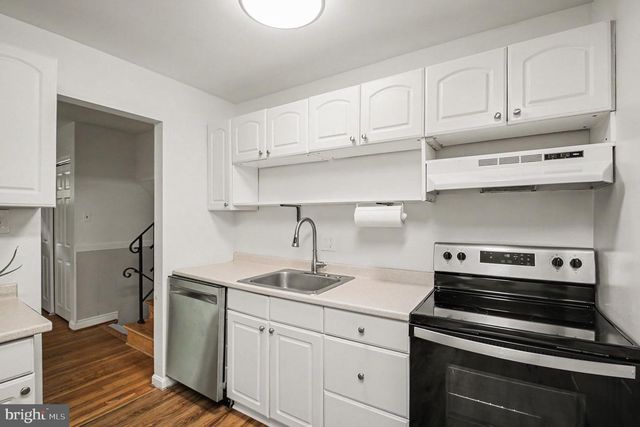 6303 BARDU AVE, Springfield, VA 22152