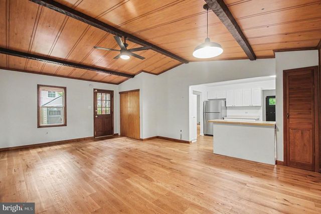6303 BARDU AVE, Springfield, VA 22152