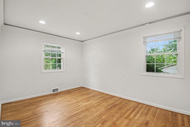 6303 BARDU AVE, Springfield, VA 22152