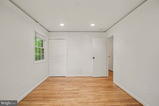 6303 BARDU AVE, Springfield, VA 22152