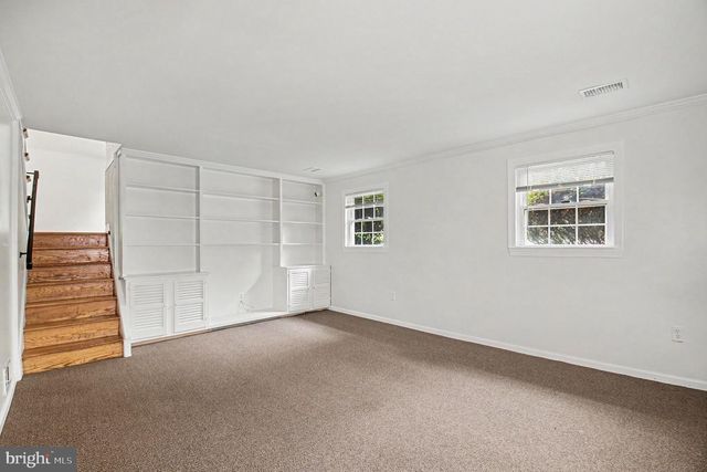 6303 BARDU AVE, Springfield, VA 22152