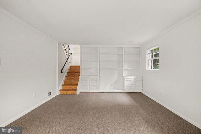 6303 BARDU AVE, Springfield, VA 22152