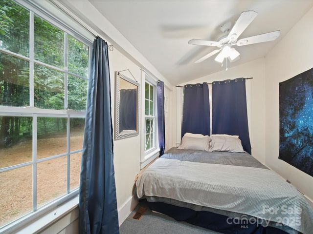 629 Vineyard Road, Tryon, NC 28782