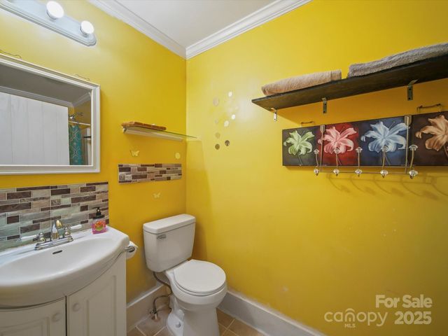 629 Vineyard Road, Tryon, NC 28782