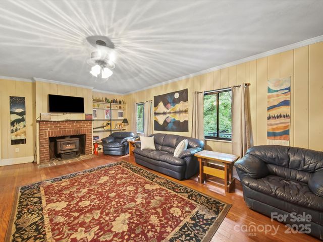 629 Vineyard Road, Tryon, NC 28782