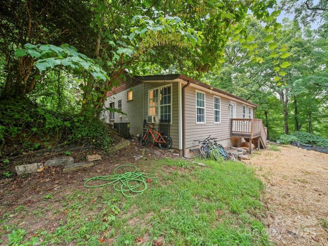 629 Vineyard Road, Tryon, NC 28782