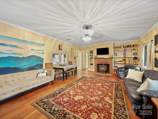 629 Vineyard Road, Tryon, NC 28782