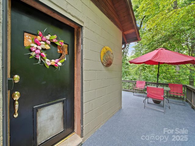 629 Vineyard Road, Tryon, NC 28782