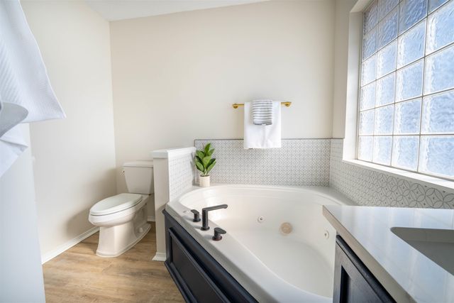 1905 Summerwood Ct, Goddard, KS 67052